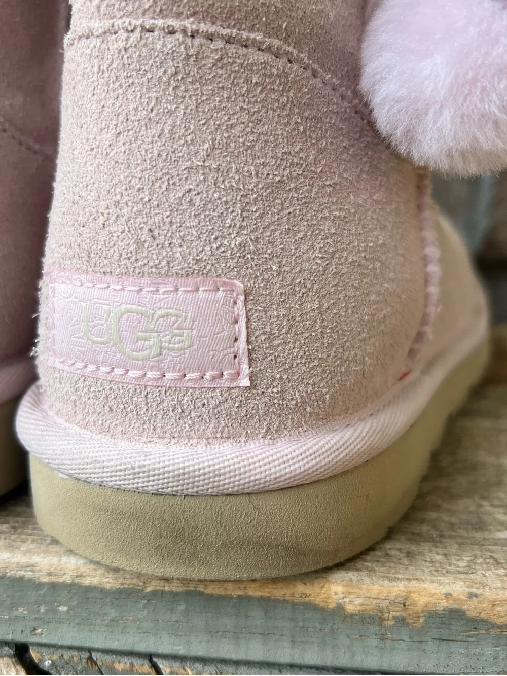 Womens UGG Pink Pom Charm Faux-Suede Boot Detail Size 6